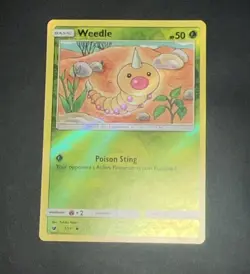 Weedle - 1/111 - Common - Reverse Holo NM, English Pokemon Sun & Moon Crimson In - Image 1