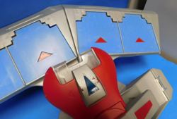 ! VINTAGE 1996 YU-GI-OH DUEL DISK CARD LAUNCHER KAZUKI TAKAHASHIL KONAMI LOOK ! - Image 3