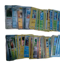 Huge Collection Bulk Lot of 600+ Pokemon Cards Vintage 2 tins Yard sale find - Image 5