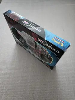 Pokemon TCG Blastoise VMAX Battle Box Brand New Sealed! - Image 4