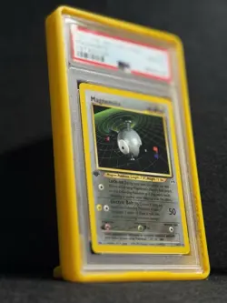 Pokemon 2001 First Edition Neo Discovery Magnemite 1st Edition PSA 10 - Image 3