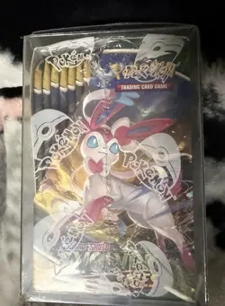 Pokemon Evolving Skies Booster Box w/Protector Brand New Factory Sealed - Image 2