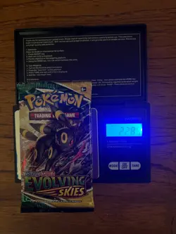 Pokemon TCG: Sword & Shield - Evolving Skies Very Heavy (22.89g) Booster Pack 820650808777 - Image 1