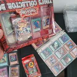 Yugioh Lot Plastic Covers Binder Collector Box Super Starter - Image 4