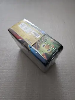Pokemon TCG 2020 Spring Collector's Chest Tin Lunch Box Sword Shield Sealed - Image 4