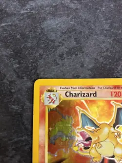 charizard 4/102 base set Pokemon Card-Good condition - Image 4