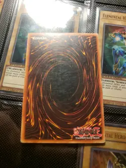 Yugioh Elemental Hero Sparkman YSD-ENS01 Ultra Rare Limited Edition - Image 4