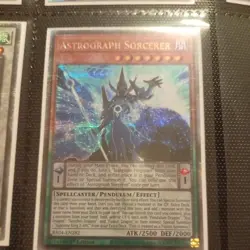 Astrograph Sorcerer RA04-EN282 Quarter Century Secret Rare 1st Edition Yu-Gi-Oh - Image 1