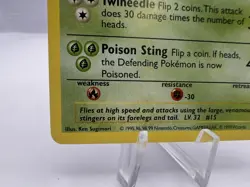 Pokemon Card Beedrill Base Set 17/102 Shadowless 1st Edition English - Image 4