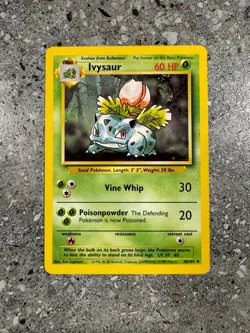 Pokemon TCG Cards Ivysaur 30/102 Base Set Uncommon - Image 1