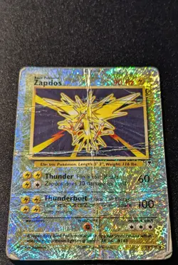 Pokemon LEGENDARY COLLECTION - #19/110 Zapdos - Reverse Holo - ENG - Damaged - Image 4