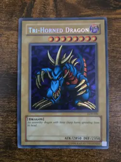Old School 1996 YuGiOh Secret Rare Holofoil Card Tri-Horned Dragon LOB-000 - Image 2