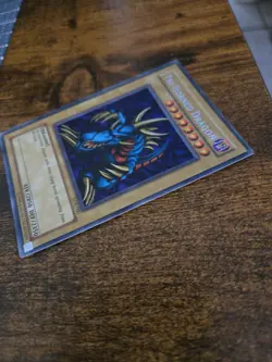 Old School 1996 YuGiOh Secret Rare Holofoil Card Tri-Horned Dragon LOB-000 - Image 4
