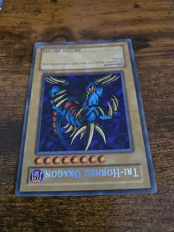 Old School 1996 YuGiOh Secret Rare Holofoil Card Tri-Horned Dragon LOB-000 - Image 5