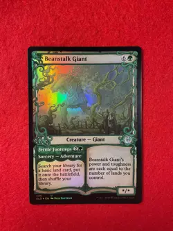 Beanstalk Giant - Showcase - Foil - Throne of Eldraine - Magic - MTG - Image 1