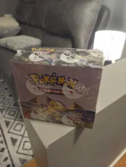 Pokemon Sword & Shield Vivid Voltage Booster Box Factory Sealed 36 Packs (JF44) - Image 3