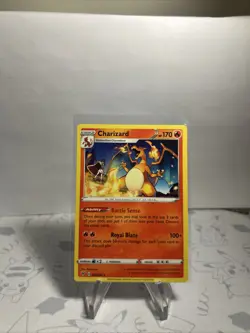 Pokemon Cards Charizard 025/185 Non Holo Rare Vivid Voltage - (NM) - Image 1