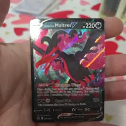 Pokemon TCG Galarian Moltres v 97/198 Ultra Rare Holo Chilling Reign - Image 1