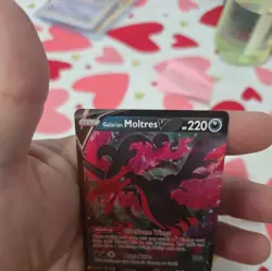 Pokemon TCG Galarian Moltres v 97/198 Ultra Rare Holo Chilling Reign - Image 5
