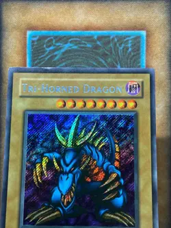 Yugioh Tri-Horned Dragon LOB-000 Secret Rare 1ST EDITION WAVY PRINT LP - Image 3