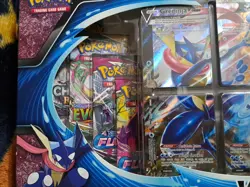 Pokemon TCG Greninja V-Union Special Collection Box - Image 3