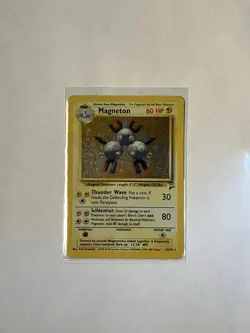 Pokemon TCG Magneton 9/130 Base Set 2 Unlimited Holo Rare Vintage 1999 - Image 1