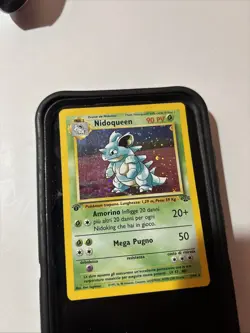 Pokemon TCG Nidoqueen Jungle 7/64 1st Edition Holo Rare, Italian, Heavy Play - Image 1