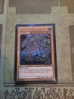YUGIOH BLUE-EYES WHITE DRAGON YSKR-EN001 ULTIMATE UNLIMITED ED NM VER. 4 - Image 1