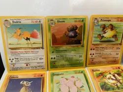 Job lot of 15 Near Mint Base Series Jungle Set 1999 Original Pokemon cards - Image 2