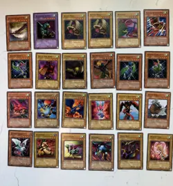 Yu-Gi-Oh 1996 Vintage 62 Card Lot Holos 1st Ed Rare Magic Dragon & Winged Beast - Image 2