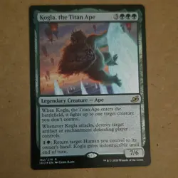 Magic: The Gathering Kogla, the Titan Ape Ikoria Rare Foil Promo Green 162/274 - Image 1