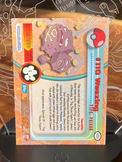 Weezing #110 Pokemon Topps 1999/2000 TV Animation Blue Logo Series 1 - Image 2