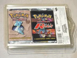 2001 POKEMON NINTENDO WOTC PLASTIC DISPLAY HANGER 4 BOOSTER PACKS FOSSIL RAICHU - Image 2