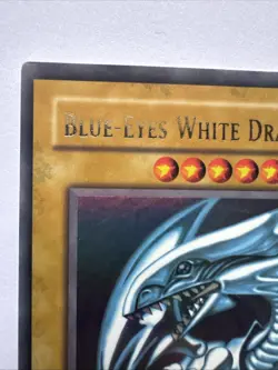Yu-Gi-Oh! Blue-Eyes White Dragon SDK-E001 – Unlimited – Ungraded LP - Image 2