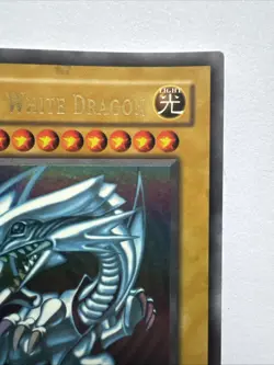 Yu-Gi-Oh! Blue-Eyes White Dragon SDK-E001 – Unlimited – Ungraded LP - Image 3
