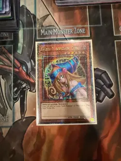 Yugioh! Dark Magician Girl (Quarter Century Secret Rare) MP24-EN009 NM - Image 1