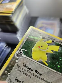 Pokemon EX Legend Maker Pikachu Secret Rare Holo 93/92 EXCELLENT-NEAR MINT - Image 4