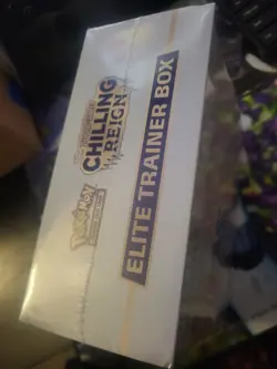 Pokemon TCG Sword & Shield Chilling Reign Elite Trainer Box ETB Sealed New - Image 3