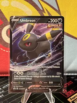 Pokemon TCG - 2022 Umbreon V SWSH203 - Black Star Promo Holofoil - NM - Image 3