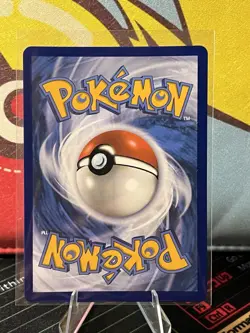 Pokemon TCG - 2022 Umbreon V SWSH203 - Black Star Promo Holofoil - NM - Image 4