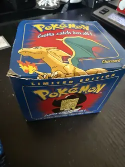 SEALED Pokemon 1999 Burger King 23k gold plated card #06 Charizard Blue Box. - Image 1
