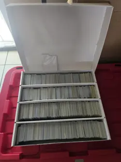 Pokemon TCG Bulk Lot 4000+ Cards, Common, Uncommon, Energies , Holos & Non-Holos - Image 1