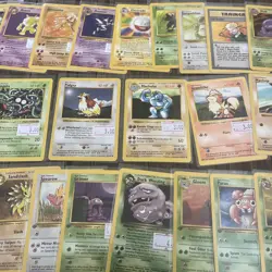 Vintage Pokemon Lot Of 27 - 1st Edition And Non Holo Rares WOTC - Image 3