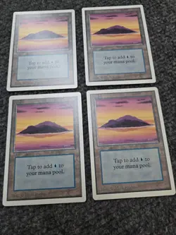 MTG Unlimited Island (A) Magic the Gathering Near Mint Condition - Image 1