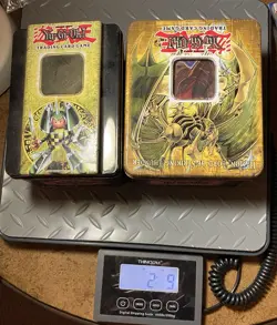 YUGIOH cards Bulk Lot 500 Cards + 2 Tins & Dice + Paper Mat/Poster - Image 3
