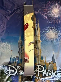 🔥 Disney Lorcana Parks Exclusive ICONIC Mickey & Minnie FOIL PLAYMAT SEALED! 🔥 - Image 4