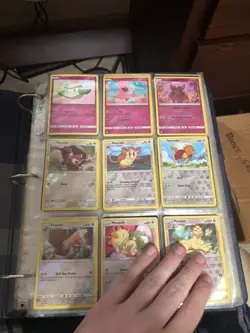 Unbroken Bonds Pokemon TCG near complete set, missing just 5 reverses - Image 4