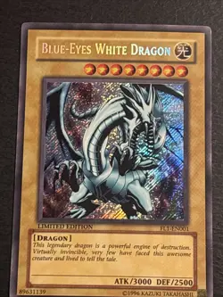 Blue Eyes White Dragon FL1-EN001 Secret Rare Yu-Gi-Oh Card Lightly Played MP - Image 1