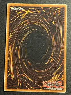 Blue Eyes White Dragon FL1-EN001 Secret Rare Yu-Gi-Oh Card Lightly Played MP - Image 2
