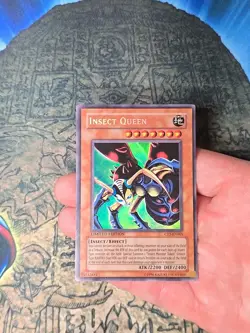 Yu-Gi-Oh! Insect Queen CT1-EN005 2004 Collectors Tin Limited Ed NM FOIL ERROR - Image 1